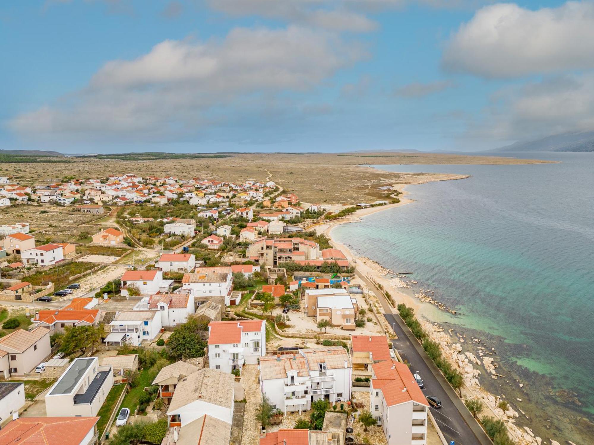 Haus Toni Lägenhet Ražanac Exteriör bild