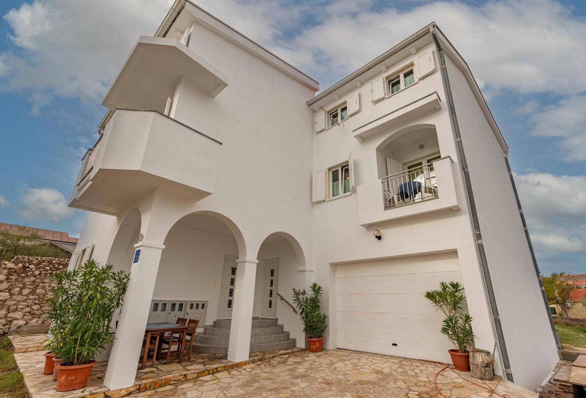 Haus Toni Lägenhet Ražanac Exteriör bild